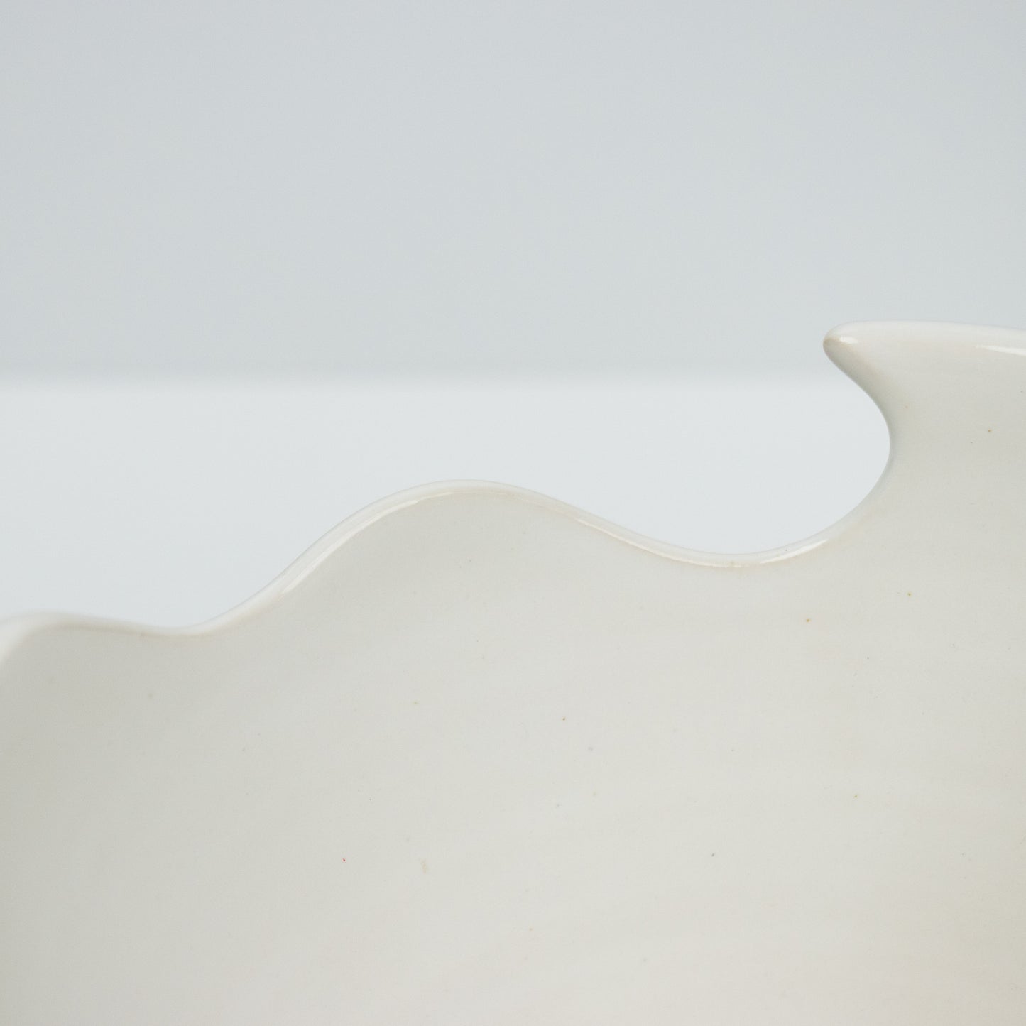 Wave Utensil Holder
